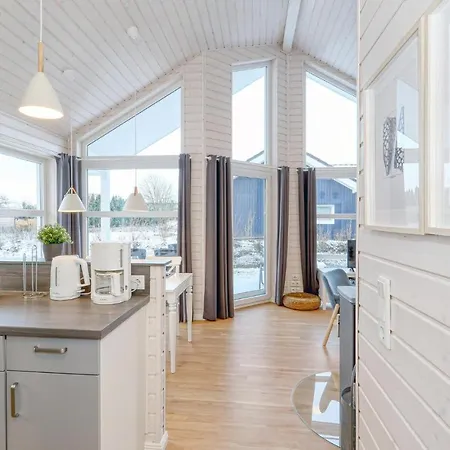 Nice Home In Krems Iiwarderbrueck With Sauna Gols